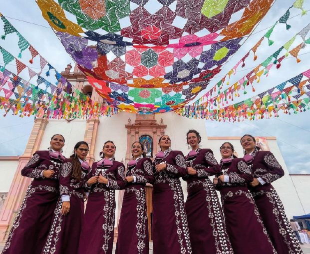 mariachi femenil arrierasomos